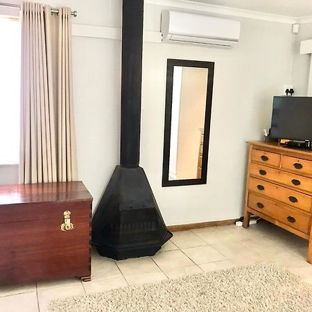 10Vdw Self Catering Apartments Durbanville Ngoại thất bức ảnh
