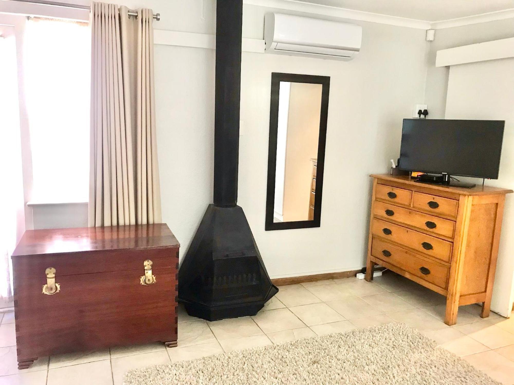 10Vdw Self Catering Apartments Durbanville Ngoại thất bức ảnh