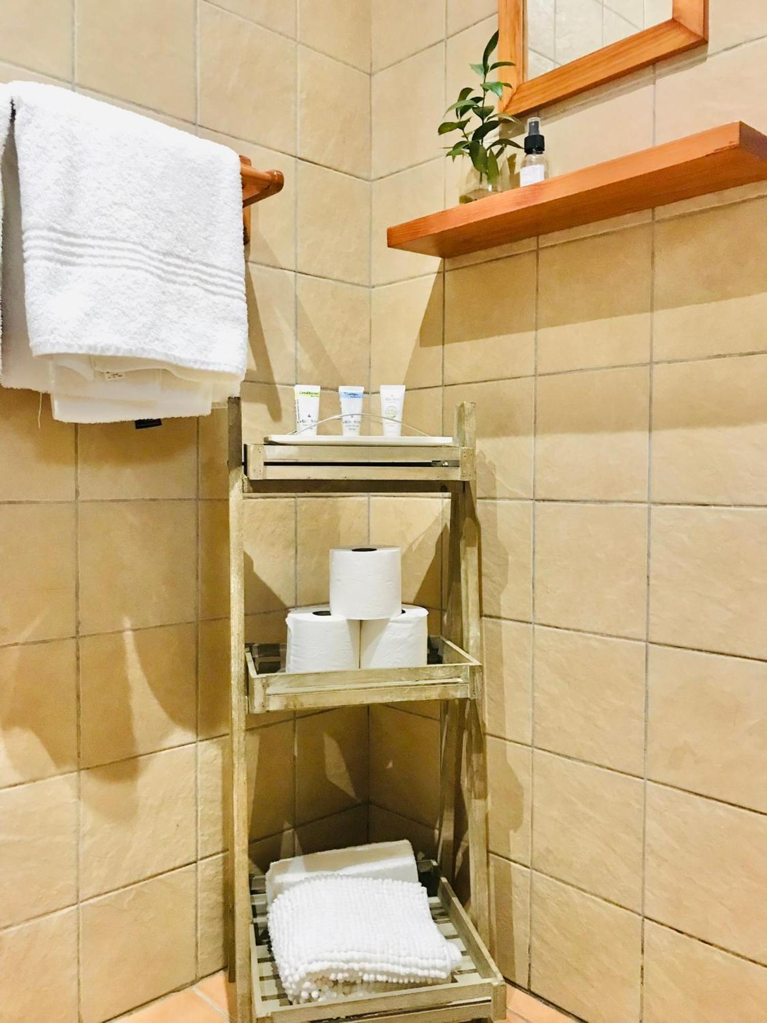 10Vdw Self Catering Apartments Durbanville Ngoại thất bức ảnh