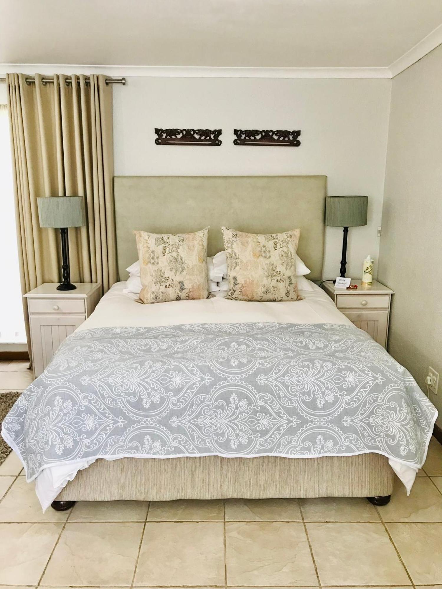 10Vdw Self Catering Apartments Durbanville Ngoại thất bức ảnh